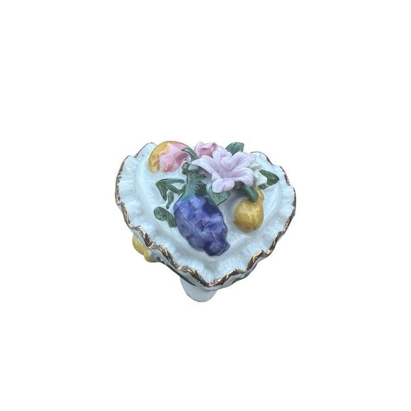 Vintage Floral heart shaped trinket‎ box whimsical fairy boho 3D - Picture 1 of 4